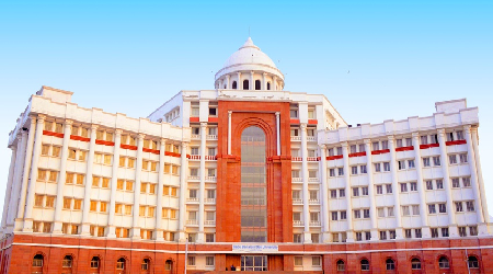 Babu Banarasi Das University
