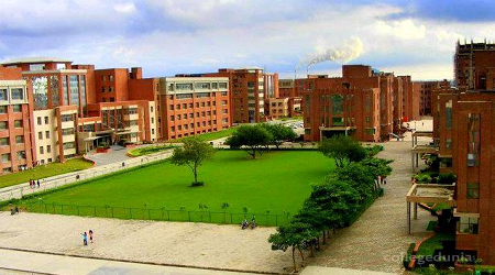 Amity College of Commerce and Finance, Noida